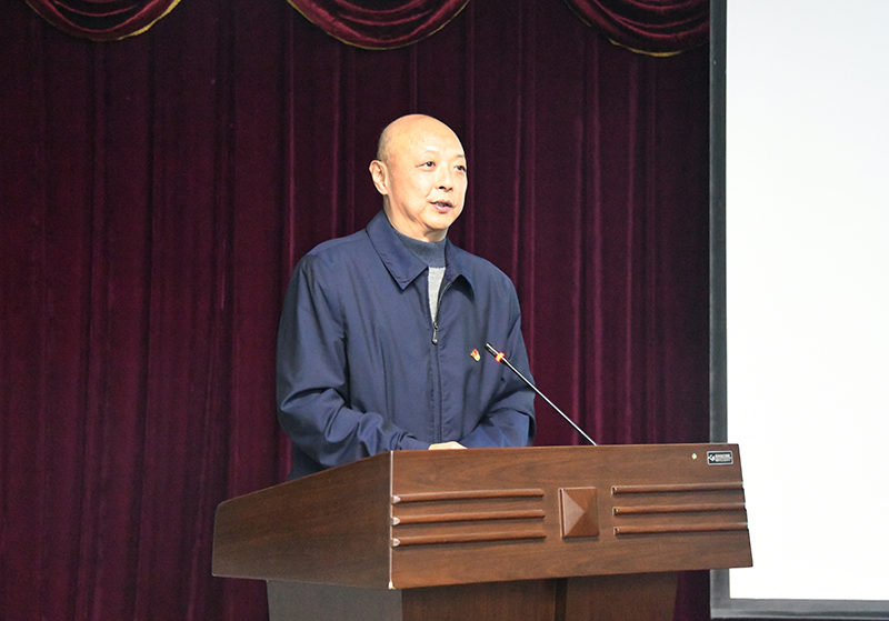 001党委胡德宏书记主持本次培训.JPG